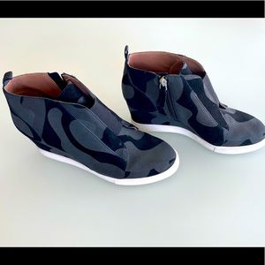 Linea Palio Felicia Wedge Sneaker